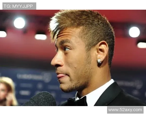 巴西足球明星独特发型解析展现个性与风格的完美结合 巴西足球明星独特发型解析展现个性与风格的完美结合