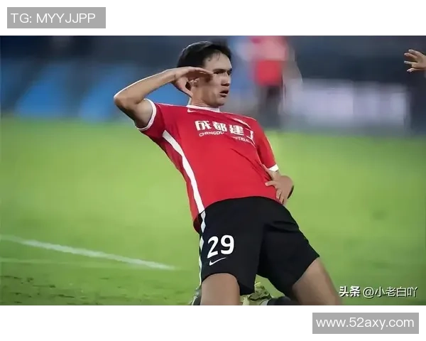 小国际足球明星崭露头角引领年轻球员追梦之路